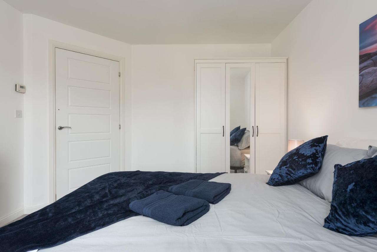 Two Bedroom Apartment - Milton Keynes By Aryas Properties Broughton  Екстериор снимка